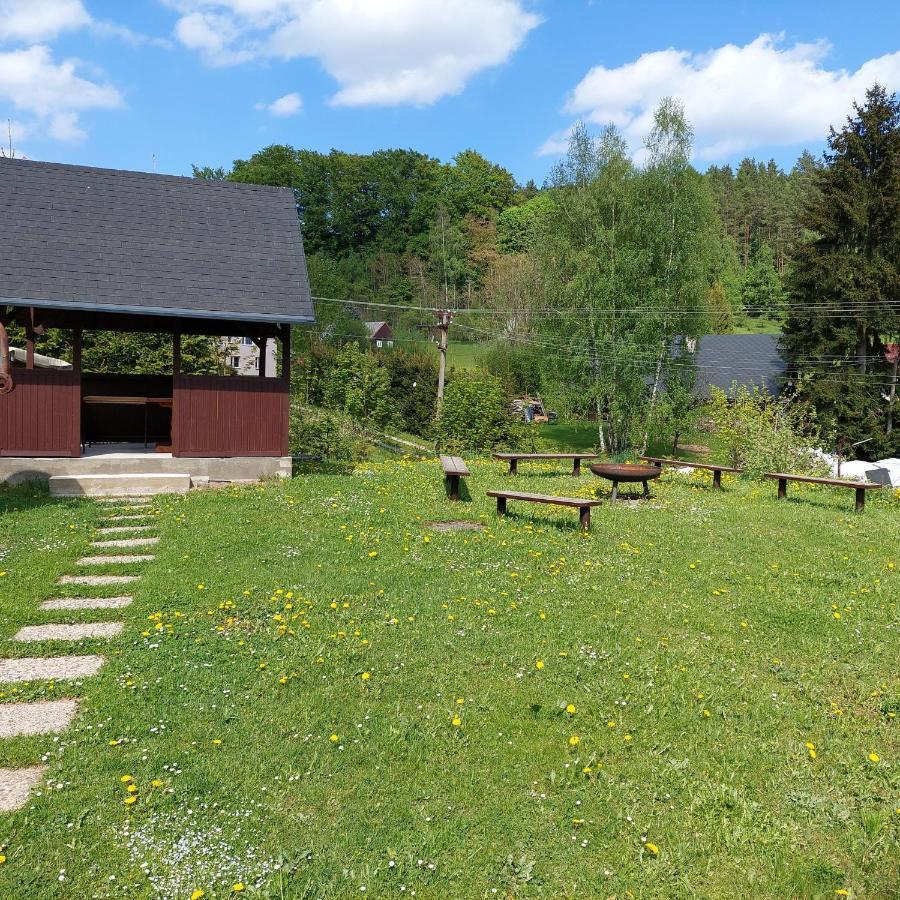 Hotel Penzion Siskovna Jívka Exterior foto